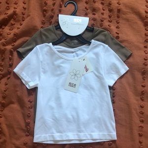 Pack of 2 - NWT Seamless Cap Sleeve Crop T Shirts